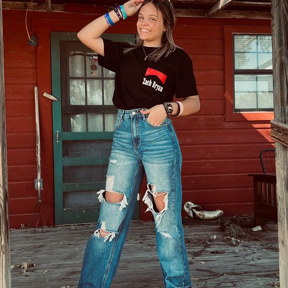 Meet your Posher, Hannah - Picture 1 of 1